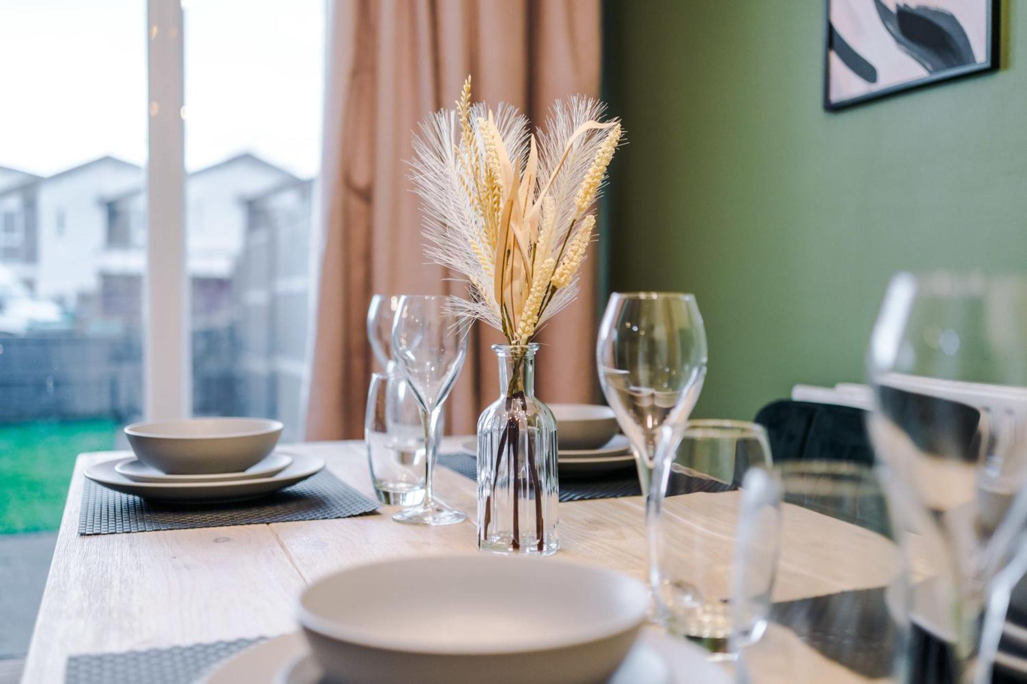 Rest&Recharge At A Spacious Townhouse By The Etihad Vila Manchester Exterior foto