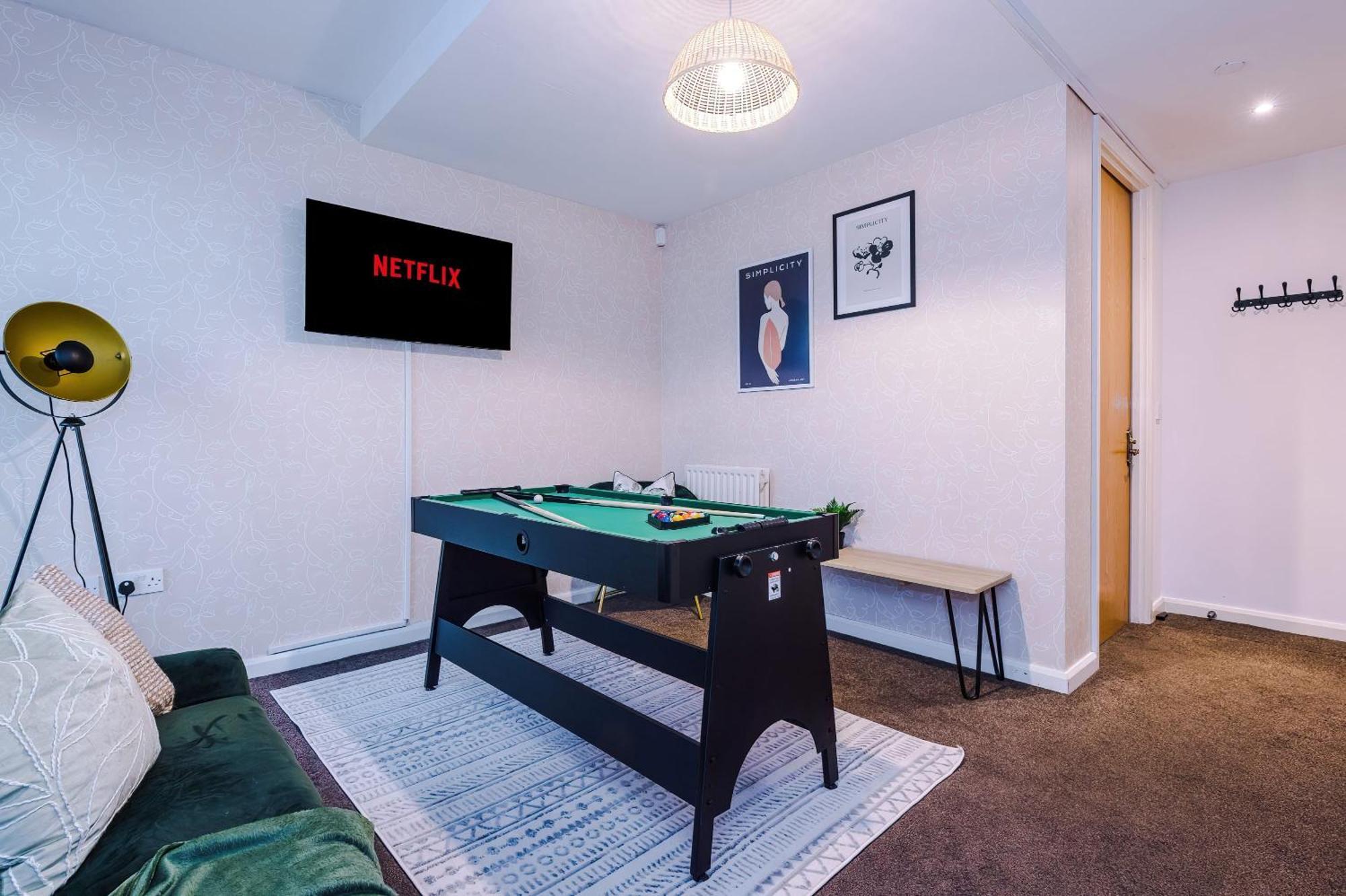Rest&Recharge At A Spacious Townhouse By The Etihad Vila Manchester Exterior foto
